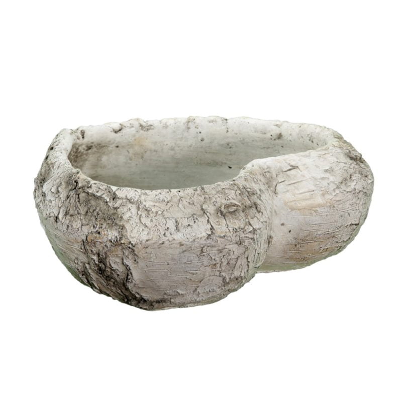 Hjärtformad skål i betong, mått 22x22x7,5 cm.