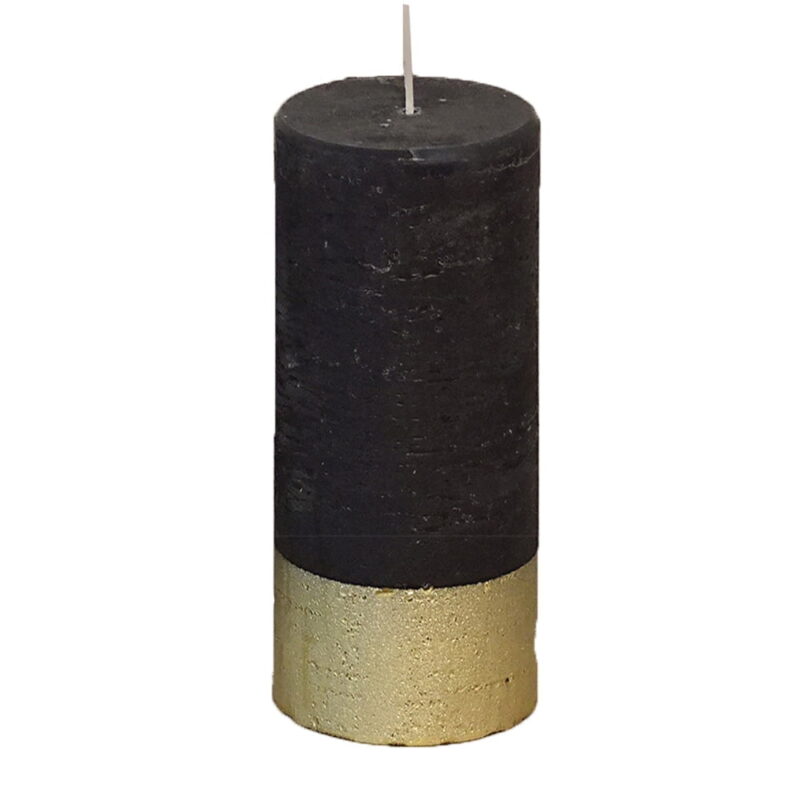 Blockljus i antracitgrå och guld. Diameter 6,8 cm, höjd 15 cm. Brinntid ca 49 timmar. RAL-certifierat för kvalitet, säkerhet och miljö.