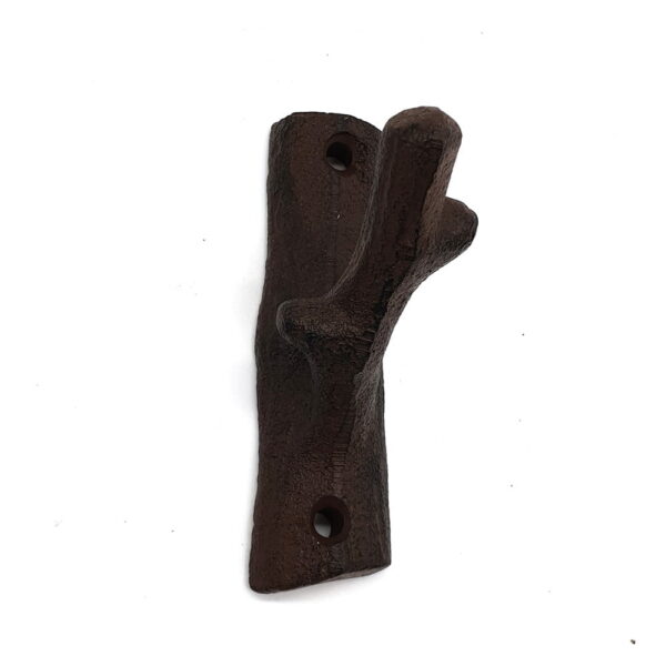 Krok i gjutjärn i form av en gren. Mått 8,5x2,5x6,5 cm (lxbxd).