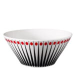 Skål för sallad eller varför inte popcorn i vitt benporslin med ett härligt retroinspirerat mönster i dansk design. Diameter 21 cm. Skålen rymmer 1,2 liter.