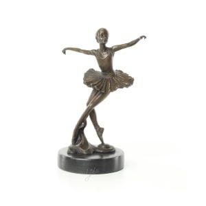 Fin dansande ballerina i brons. Höjd 27 cm.