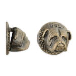 Dörrkläpp i robust gjutjärn i form av en bulldog. Mått: 9x9x6,5 cm (bxhxd).