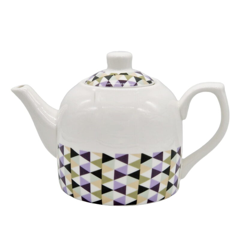 Tekanna i porslin med snyggt retromönster. Kannan rymmer 0,6 liter.