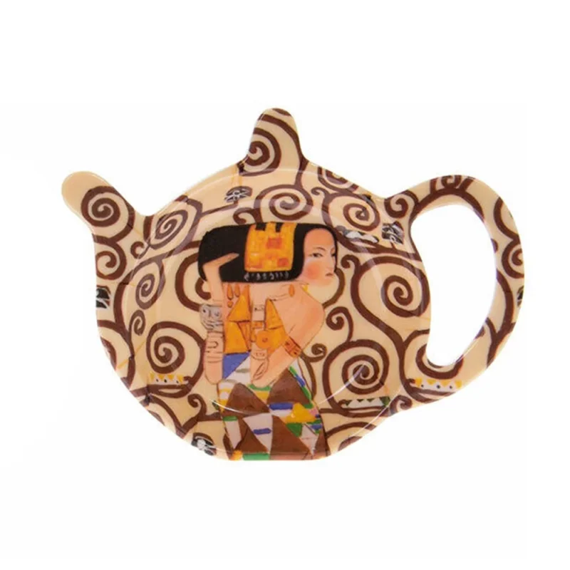 Fat i melamin för tepåse eller tesil, dekorerat med motivet The Waiting av Gustav Klimt. En praktisk detalj för testunden.