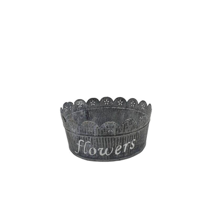 Blomkruka i metall. Mått: 8,5x19,5 cm (hxdia).