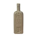 En charmig keramikvas med talande budskap. Passar perfekt med en enkel blomma, torkad kvist eller bara som en dekorativ detalj på hyllan. En fin present till någon som älskar hemtrevlig inredning med känsla. Mått: 12x7x25,5 cm (bxdxh).