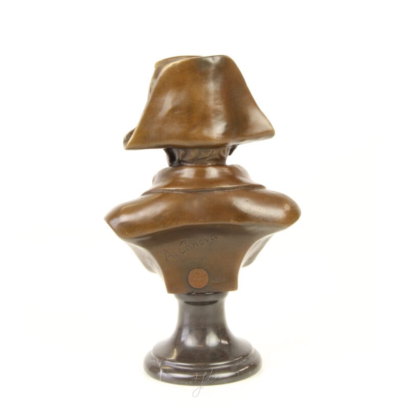 Byst av Napoleon i brons 25 cm. Klassisk och dekorativ figur som ger rummet en elegant och historisk känsla.