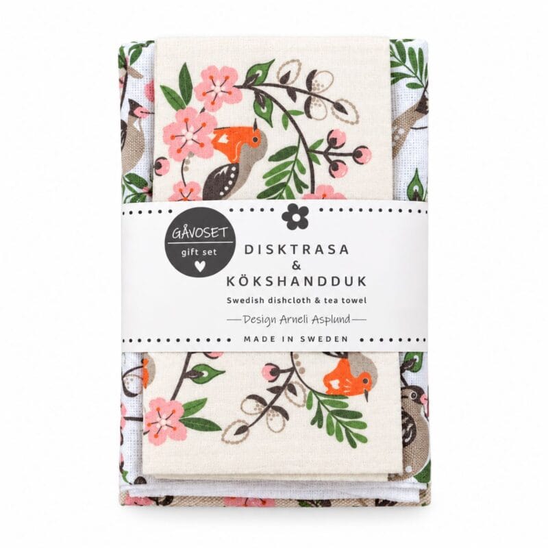 Fint set med kökshandduk och matchande disktrasa i färdig presentförpackning. Anneko Design Sweden, designat och tillverkat i Sverige. 